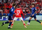 开云棋牌官方-马德里竞技遭遇出局，欧冠之路终结