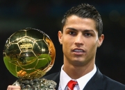 Kaiyuan Game Card-字母哥狂轰40+15统治禁区，开拓者鏖战力克热火展硬仗本色