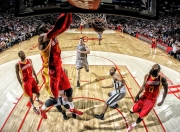 开云棋牌试玩-绿茵场与乒乓台的双重奏，德国战车碾压波兰，许昕领军再显国球本色