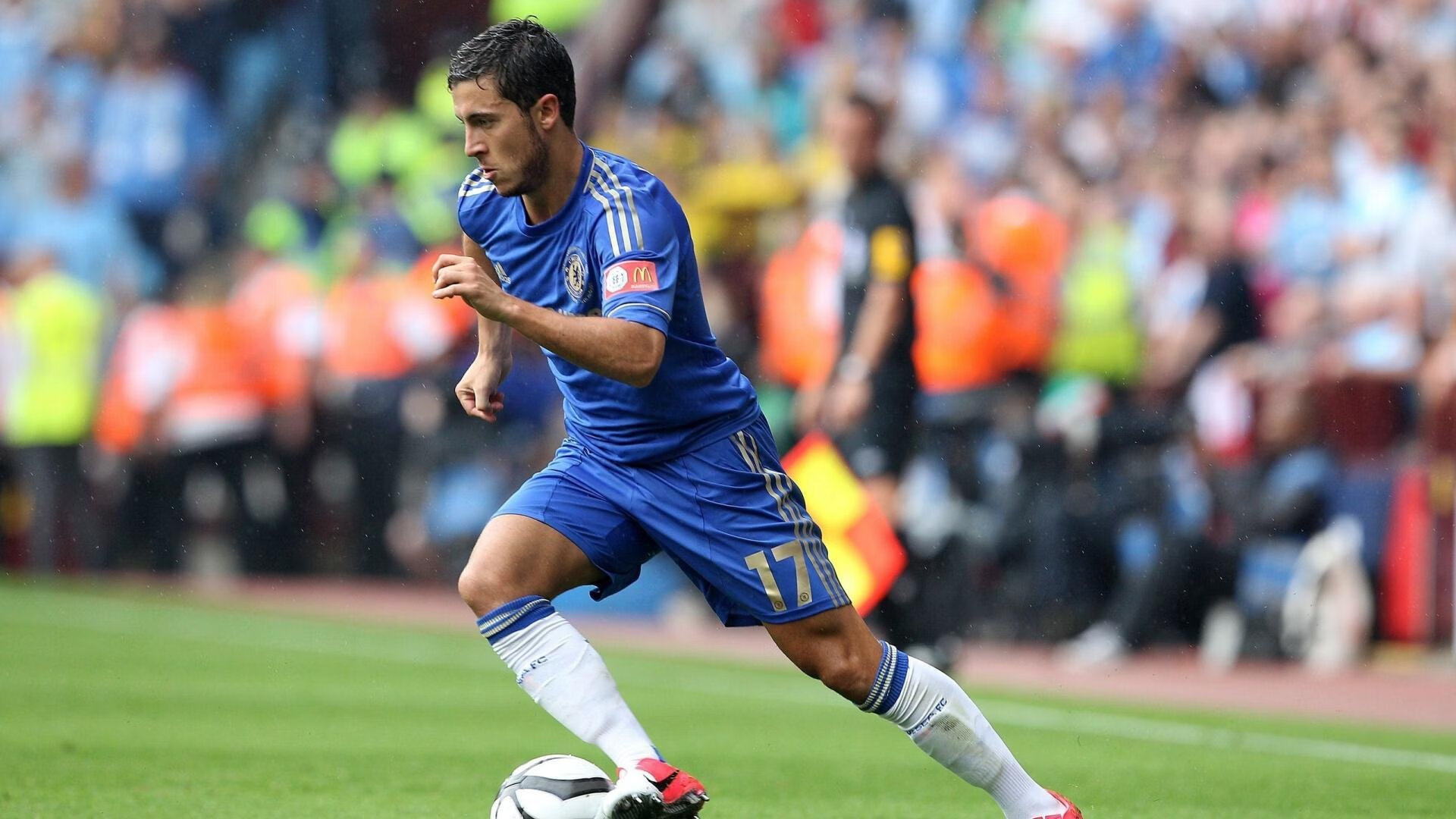 拉文末节狂飙+加时封神！上海队鏖战险胜篮网，点燃申城篮球之夜