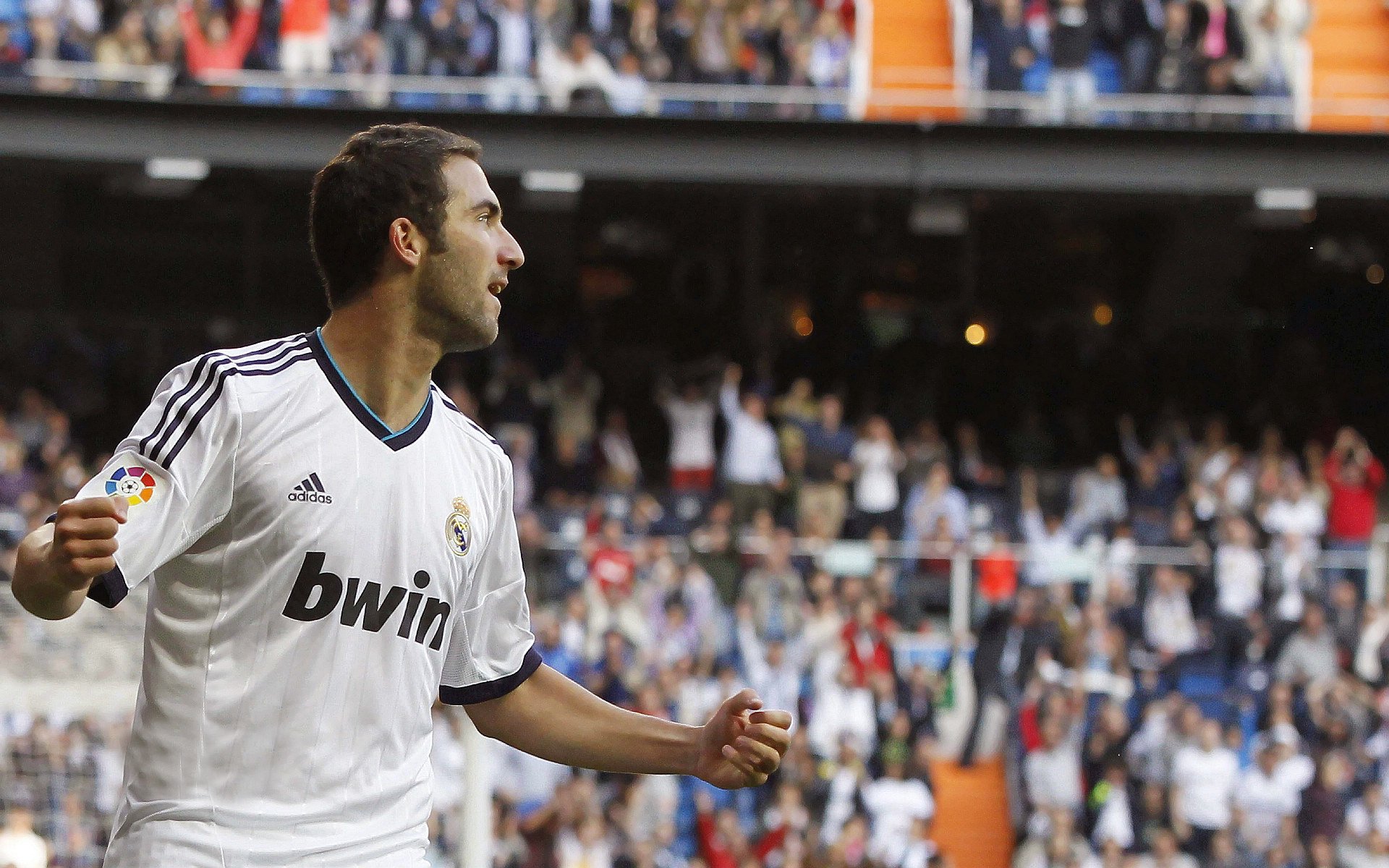 意甲焦点战之夜,马丁内利状态火热,独舞亚平宁